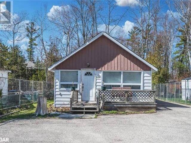 3124 MOSLEY Street Wasaga Beach Ontario, L9Z 1V6