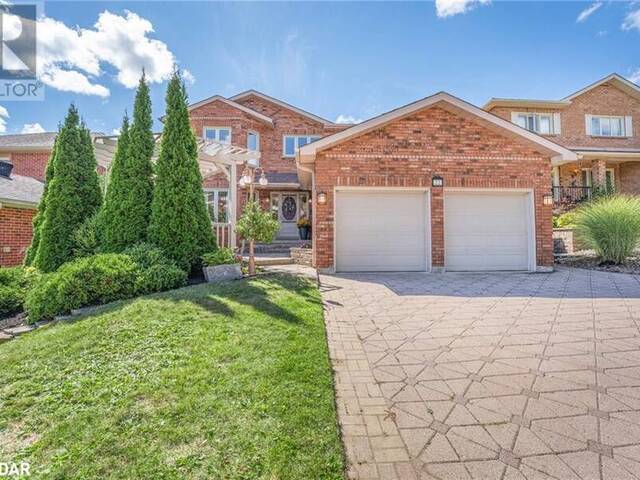 22 THACKERAY Crescent Barrie Ontario, L4N 6J6