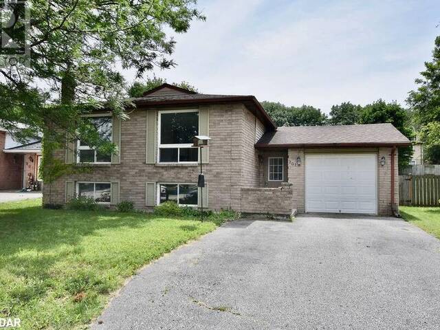 201 LILLIAN Crescent Barrie Ontario, L4N 5Y2