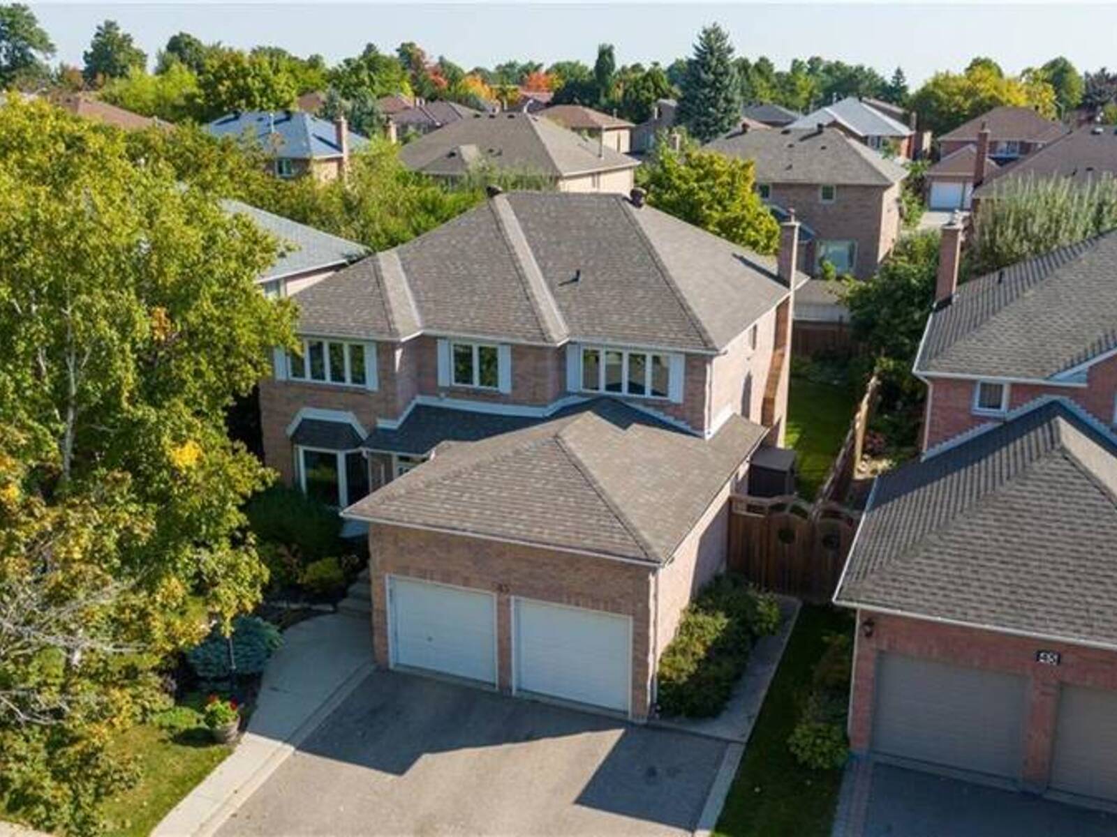 43 WATERHOUSE Way, Richmond Hill, Ontario L4C 9H5