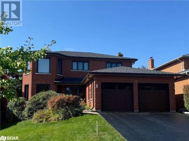 28 THACKERAY Crescent Barrie Ontario, L4N 6J6