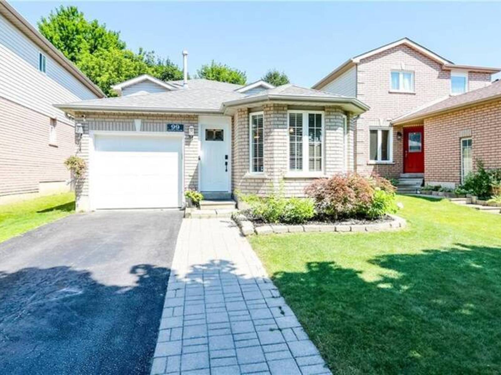 99 CHURCHLAND Drive, Barrie, Ontario L4N 8P1