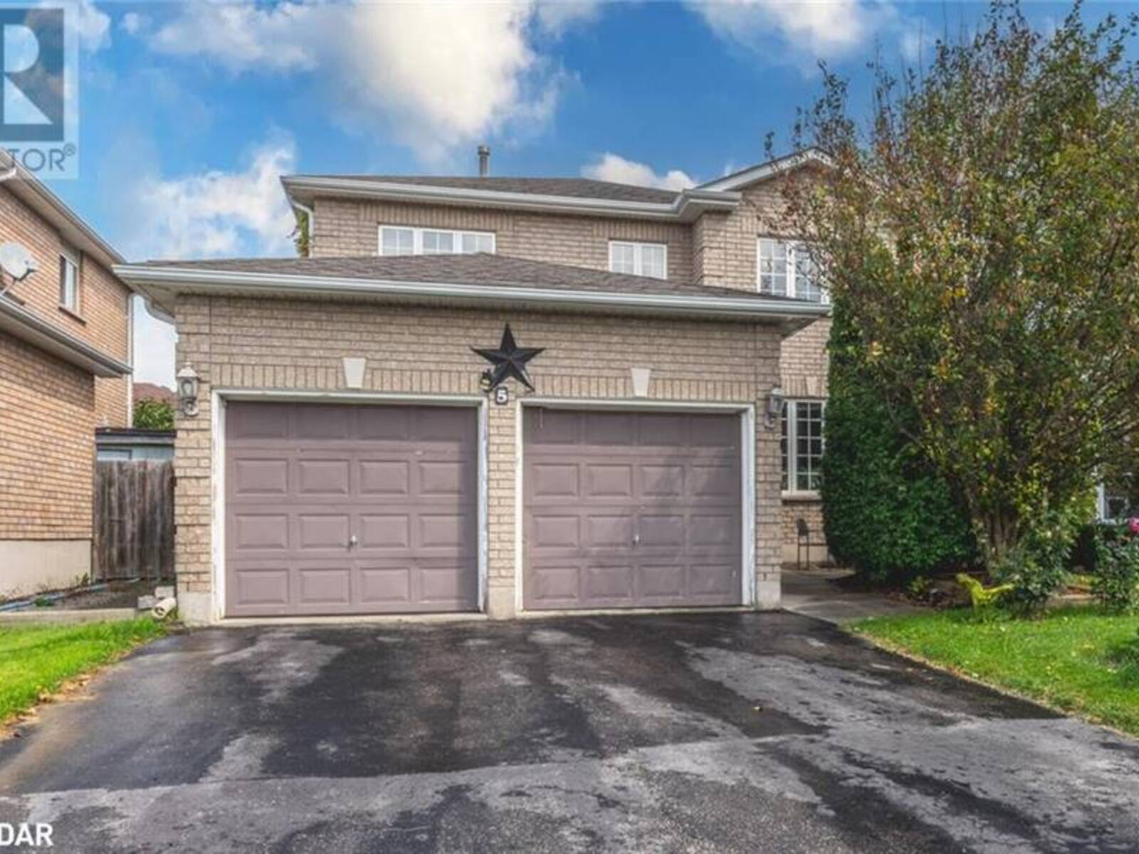 5 MICHAEL Crescent, Barrie, Ontario L4M 6Y9