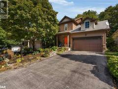 11 OAKMONT Avenue Horseshoe Valley Ontario, L0L 2L0