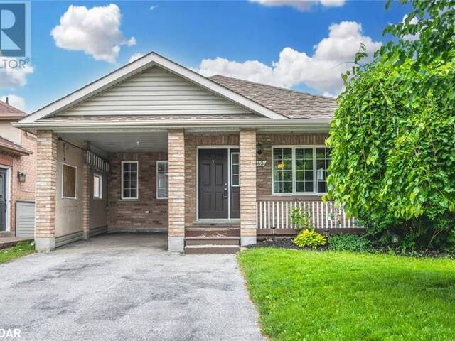 143 MONIQUE Crescent Barrie Ontario, L4M 6Z3