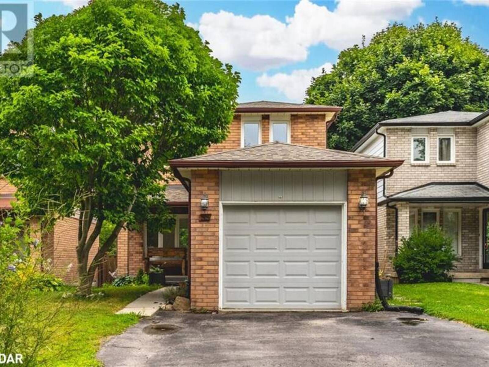 55 GARDEN Drive, Barrie, Ontario L4N 5T8