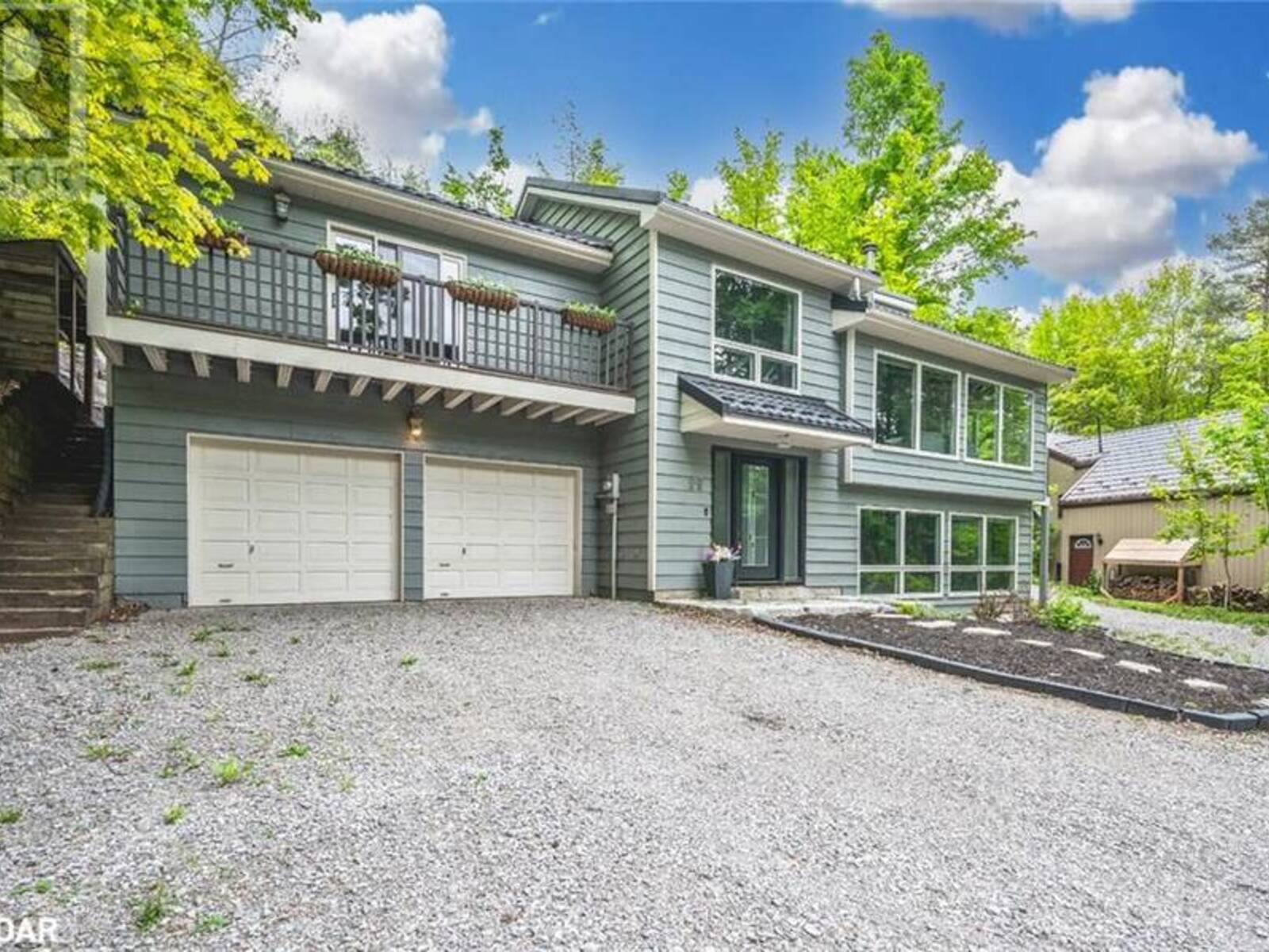 22 PINE RIDGE Trail, Oro-Medonte, Ontario L4M 4Y8