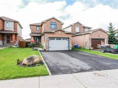 7 HEMLOCK Court Barrie Ontario, L4N 9N5