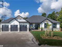 18 CHESLOCK CRESCENT Warminster Ontario, L3V 8N8