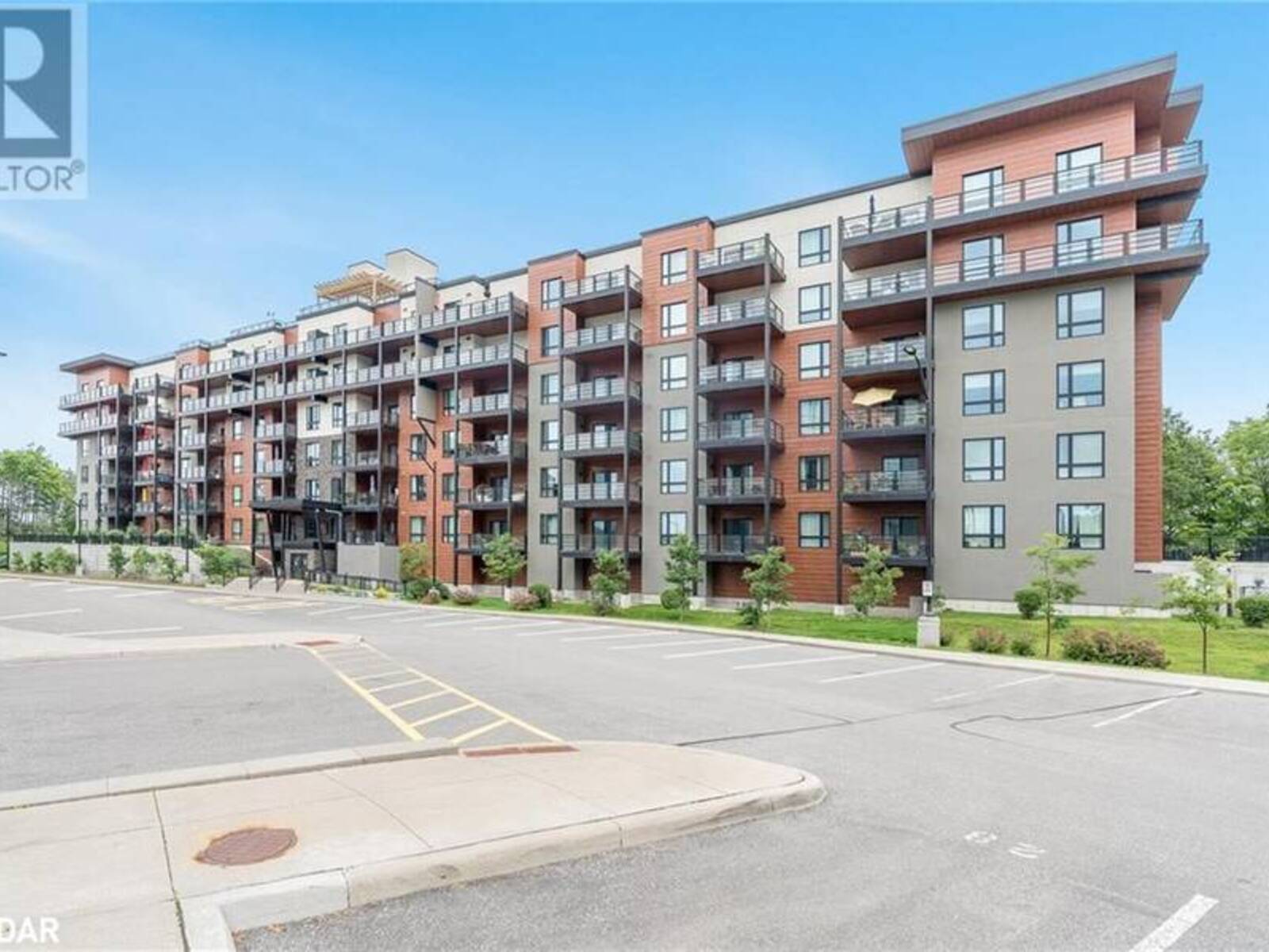 302 ESSA Road Unit# 603, Barrie, Ontario L9J 0H3