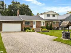 39 ELIZABETH Street W Creemore Ontario, L0M 1G0