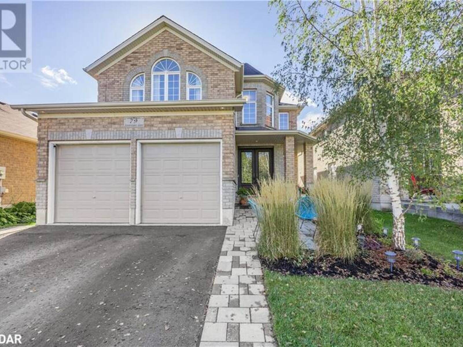 79 SOVEREIGN'S Gate, Barrie, Ontario L4N 0Y9