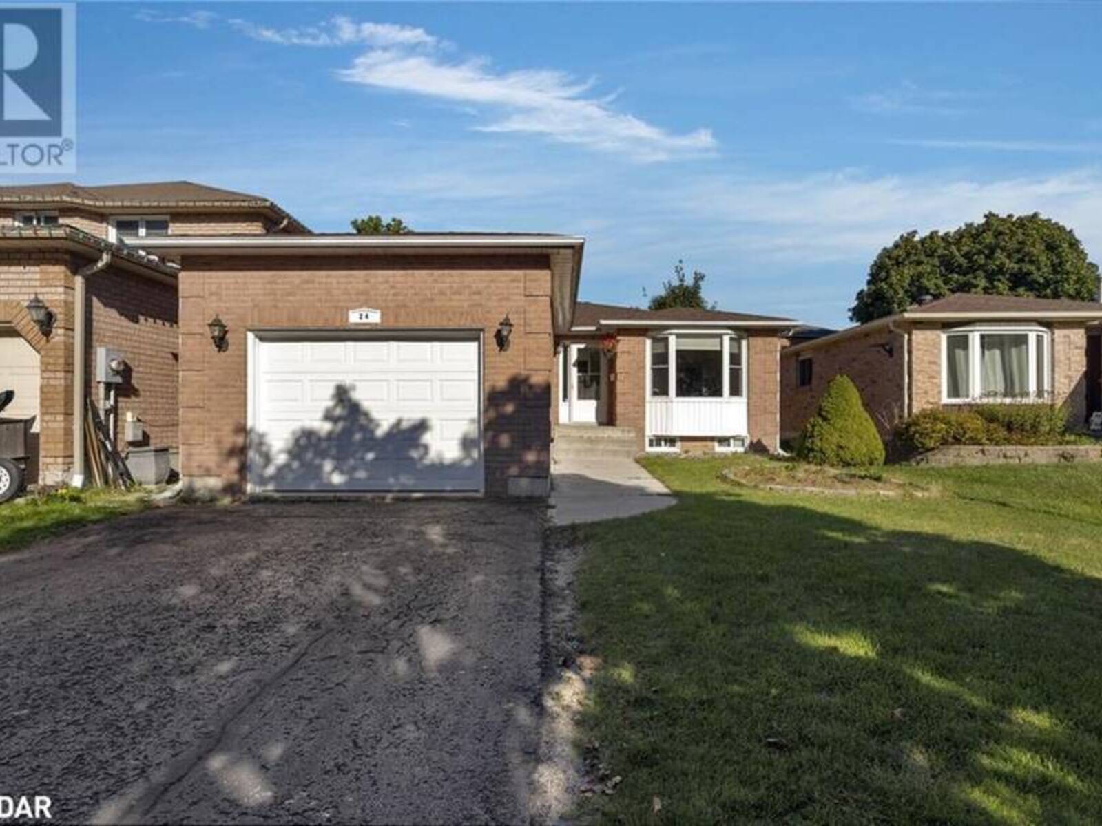 24 MCVEIGH Drive, Barrie, Ontario L4N 7E2