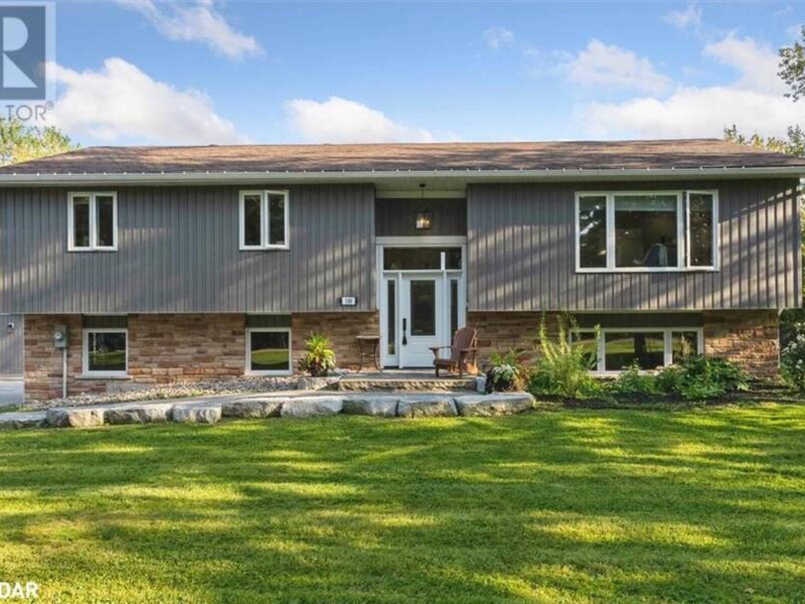 100 PINE POST Road, Keswick, Ontario L4P 3C8