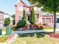 5 REGINA Road Barrie Ontario, L4M 7J1