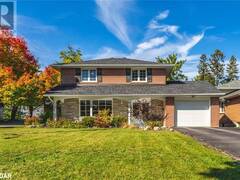 42 OTTAWAY Avenue Barrie Ontario, L4M 2W9