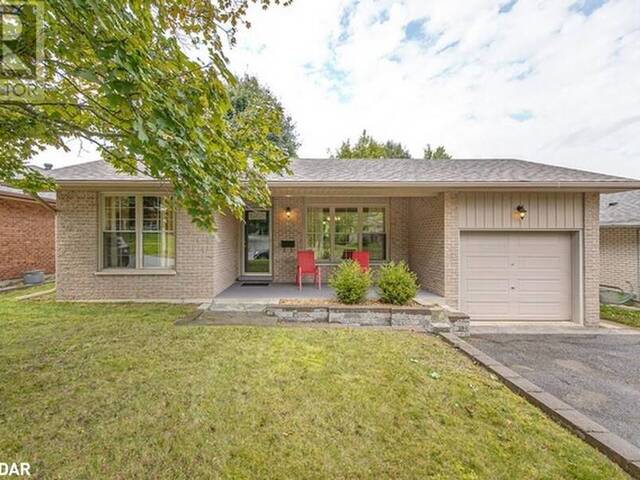 16 PEACOCK Lane Barrie Ontario, L4N 3R5