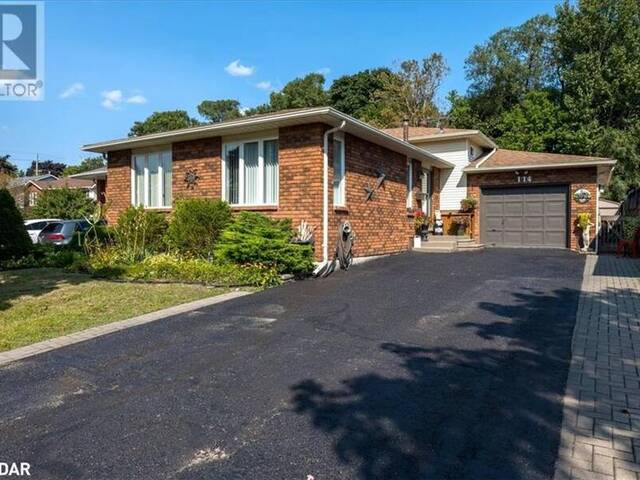 114 CHIEFTAIN Crescent Barrie Ontario, L4N 6J3