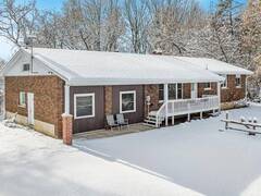 161 BRENTWOOD Road Angus Ontario, L0M 1N0