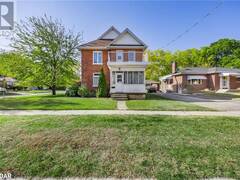 18 FRANCES Street N Barrie Ontario, L4N 1Z4