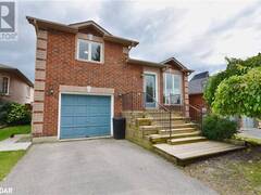 61 HOLLY MEADOW Road Barrie Ontario, L4N 0E3