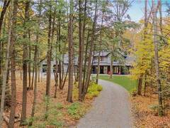 1025 DAVIS Drive Gravenhurst Ontario, P0E 1N0