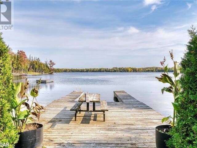 622423 SIDEROAD 7 Chatsworth Ontario, N0H 1G0 - 5 Bedrooms Waterfront Home For sale