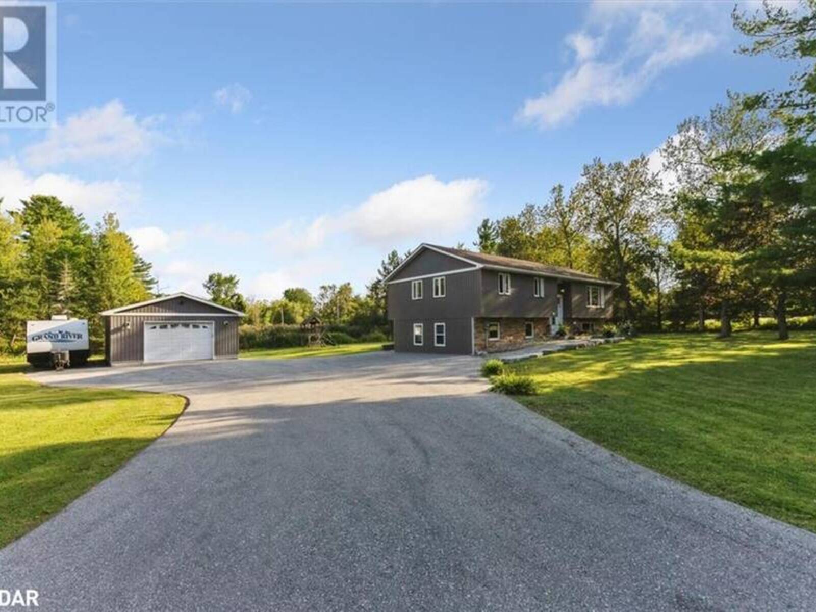 100 PINE POST Road, Keswick, Ontario L4P 3C8