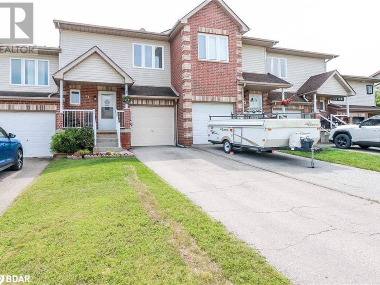 44 PARKSIDE Crescent, Angus, Ontario L3W 0K9