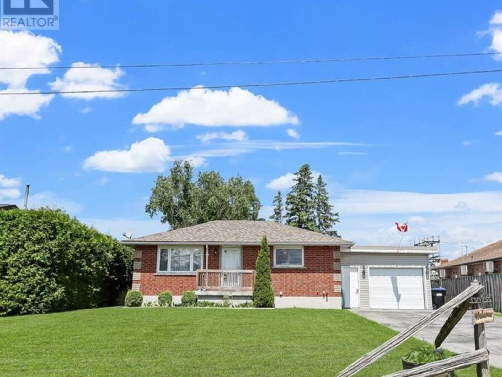 8 ROBINSON Road, Elmvale, Ontario L0L 1P0