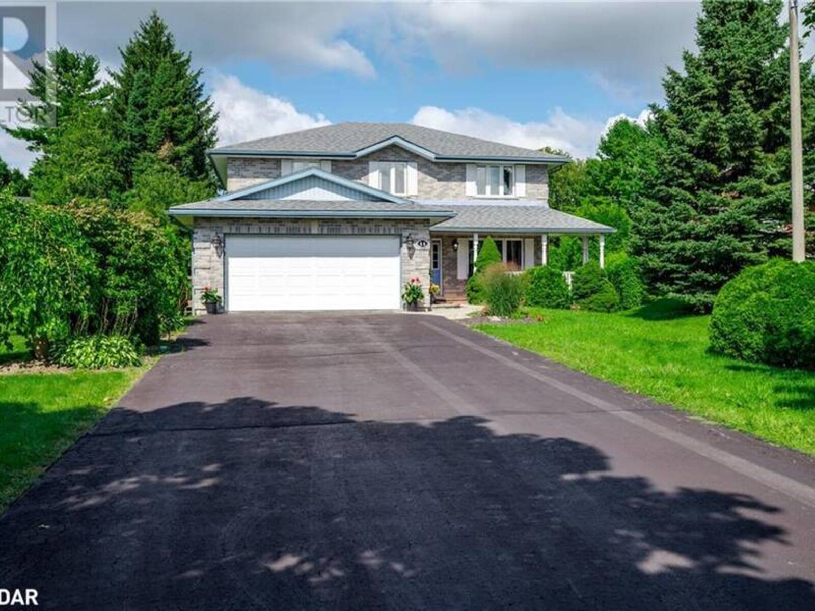 11 DANIELS Drive, Brighton, Ontario K0K 1H0