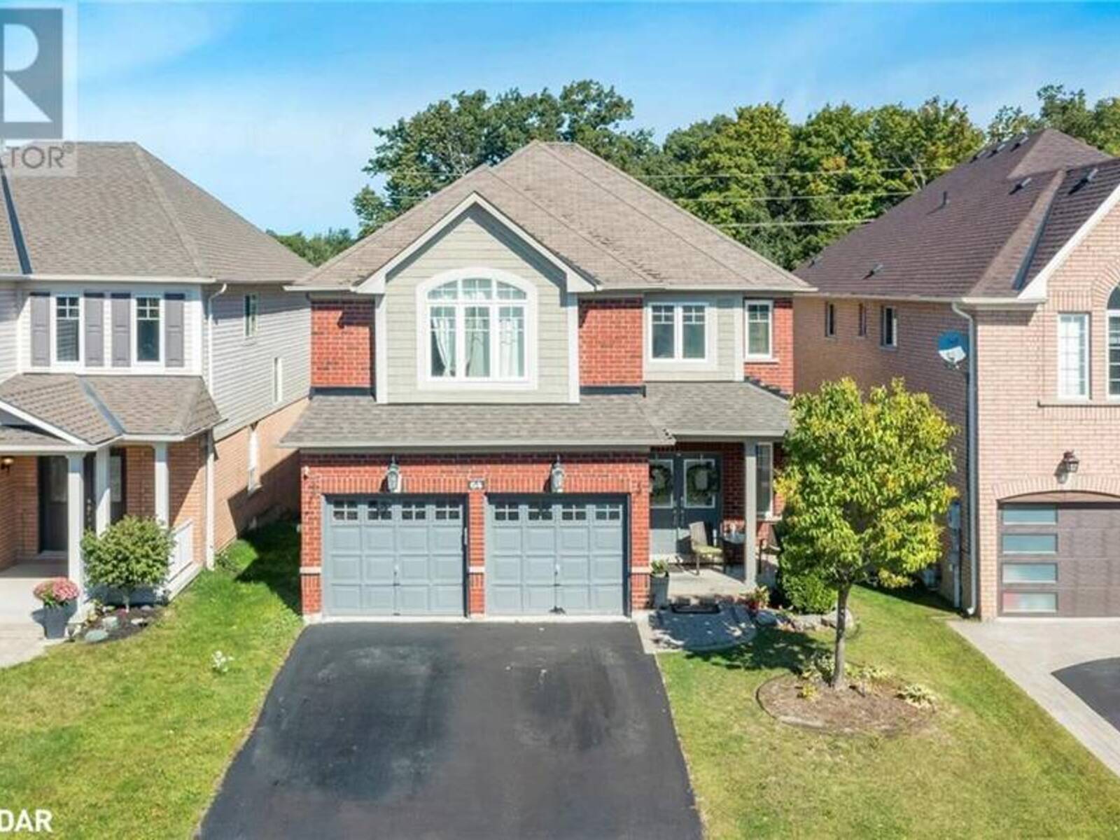 64 WESTMINSTER Circle, Barrie, Ontario L4M 0A5