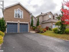 107 CUMMING Drive Barrie Ontario, L4N 0C6