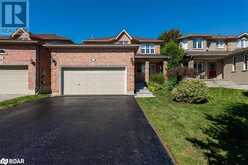 40 LIVIA HERMAN Way | Barrie Ontario | Slide Image Two