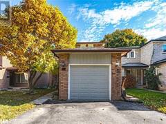 55 GARDEN Drive Barrie Ontario, L4N 5T8