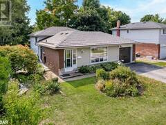 33 ROSLYN Road Barrie Ontario, L4M 2X5