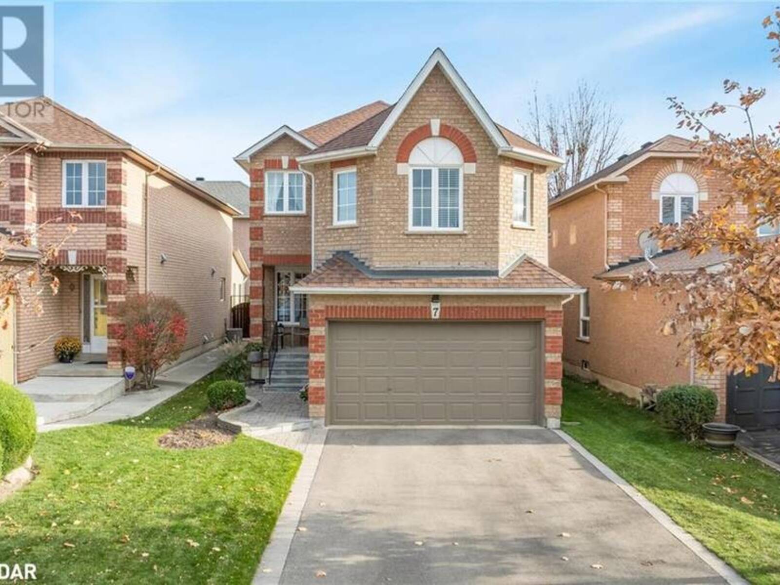 7 ZACHARY Drive, Brampton, Ontario L7A 1H4