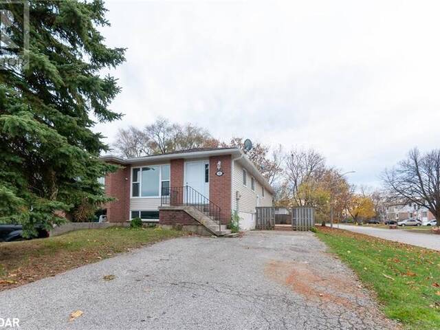 43 CHARLBROOK Avenue Barrie Ontario, L4M 2Y6