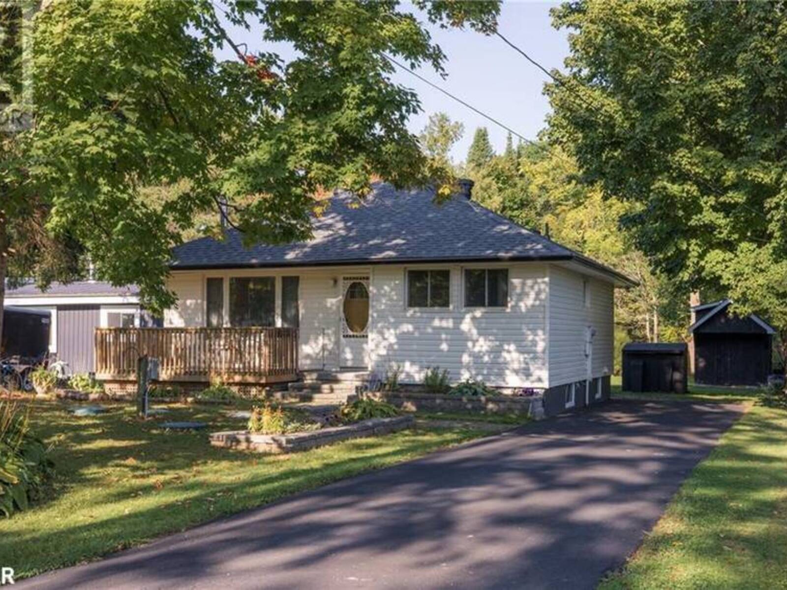 47 LAKESHORE Road W, Guthrie, Ontario L0L 2E0