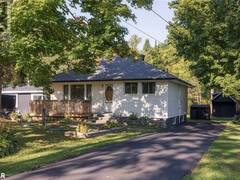 47 LAKESHORE Road W Guthrie Ontario, L0L 2E0