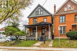 109 FAIRLEIGH Avenue S | Hamilton Ontario | Slide Image One