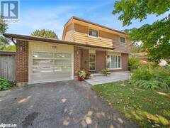 126 MARTIN Drive Orillia Ontario, L3V 3P3