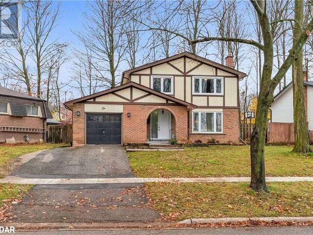 10 BIRCHWOOD Drive Barrie Ontario, L4M 4Z3