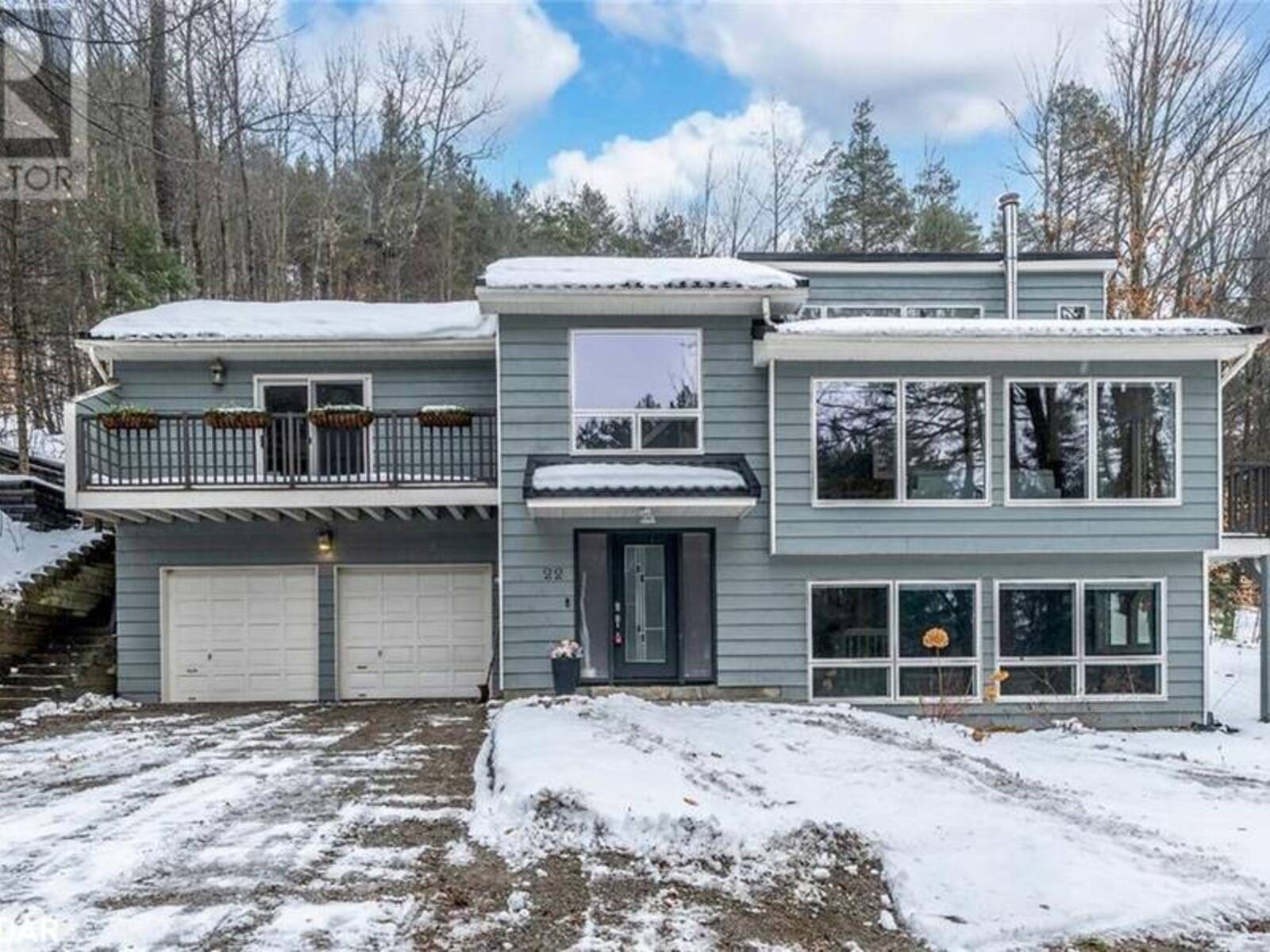 22 PINE RIDGE Trail, Barrie, Ontario L4M 4Y8