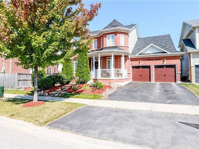 5 REGINA Road Barrie Ontario, L4M 7J1