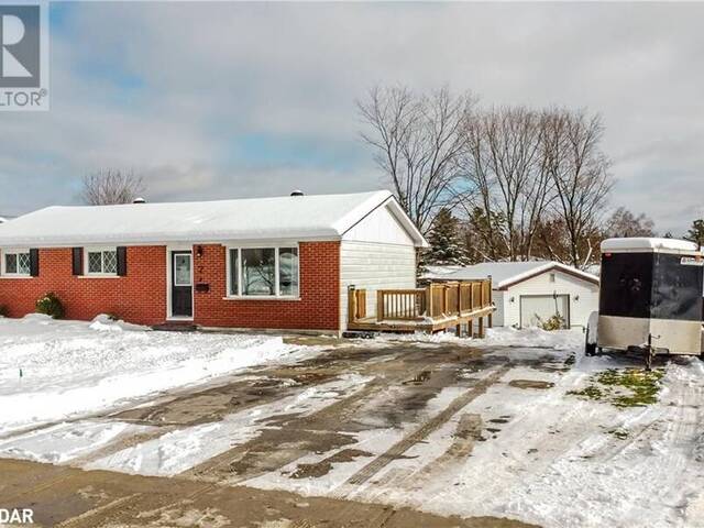 2 WALKER Avenue Orillia Ontario, L3V 6G7