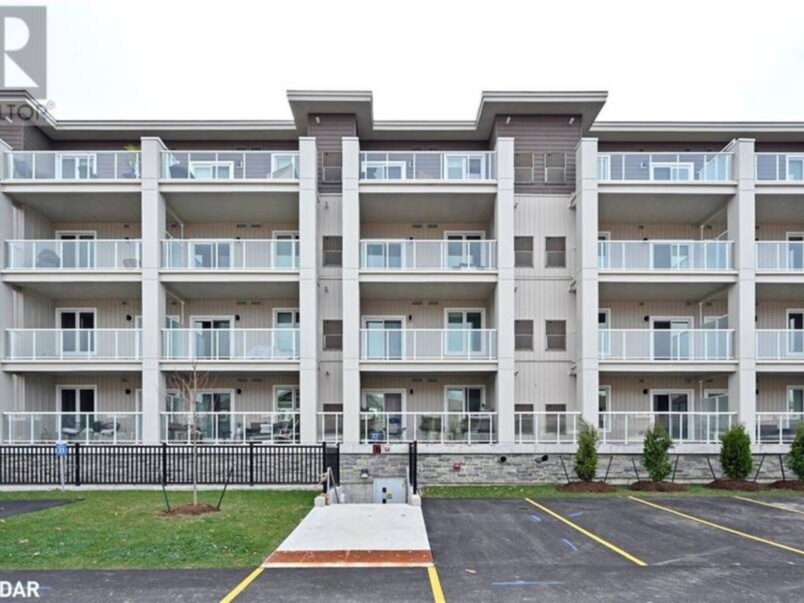 17 SPOONER Crescent Unit# 205, Collingwood, Ontario L9Y 1T3