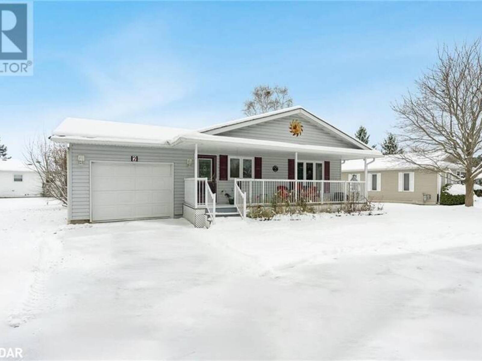 2 ST JAMES Place, Wasaga Beach, Ontario L9Z 3A8