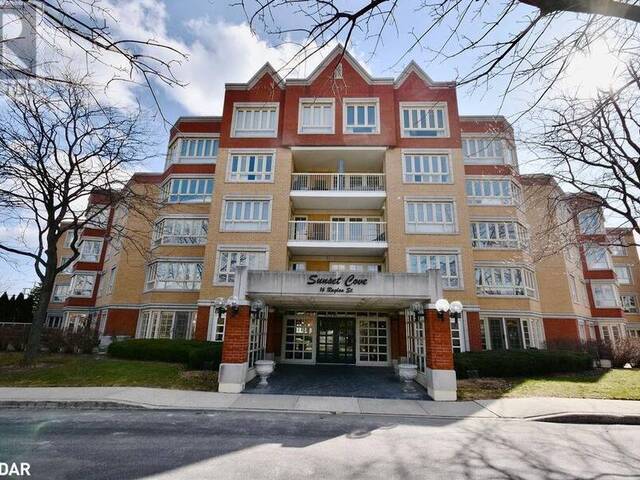 16 RAGLAN Street Unit# 304 Collingwood Ontario, L9Y 4Y2 - 2 Bedrooms Condo For Sale