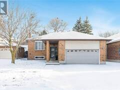 110 CHIEFTAIN Crescent Barrie Ontario, L4N 6J3